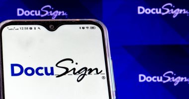 تعملها إزاى؟.. كيفية استخدام DocuSign لإرسال توقيعك الرقمى