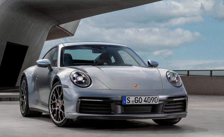 بورشة 911 Carrera S موديل 2020 تحصل على خيار ناقل حركة يدوي