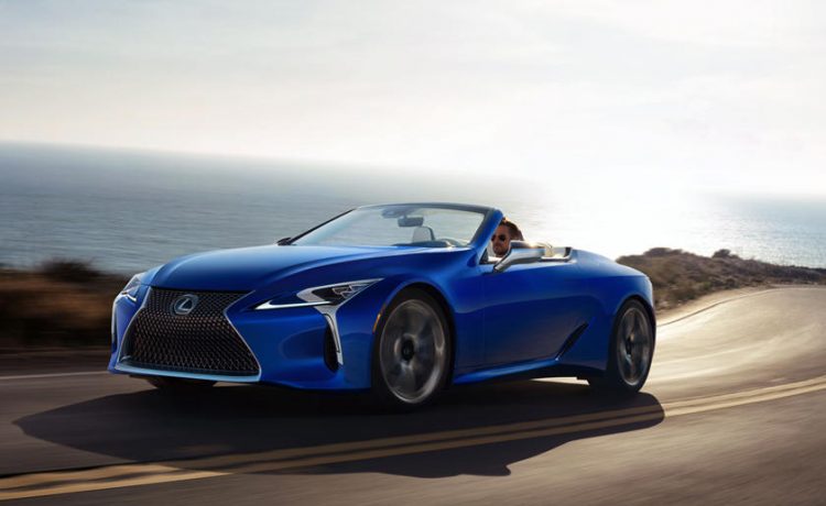 أول نسخ لكزس LC 500 المكشوفة موديل 2021 تستعد للبيع في مزاد باريت جاكسون