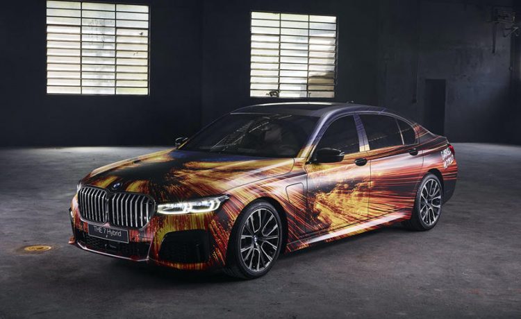 أحدث نسخ BMW الفنية تخرج من الفئة السابعة هايبرد