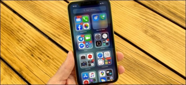 كيفية استخدام مكتبة التطبيقات على iPhone