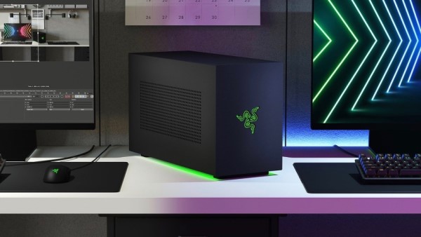 جهاز كمبيوتر Tomahawk المضغوط من Razer للبيع مقابل 2399 دولارًا