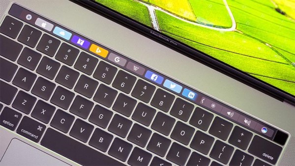 تقرير: أبل تتخلى عن شريط اللمس OLED الخاص بـ MacBook