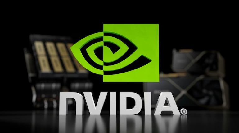 اعتقال مواطنين صينيين بتهمة تهريب بطاقات Nvidia RTX 4090 و 5090 إلى الصين