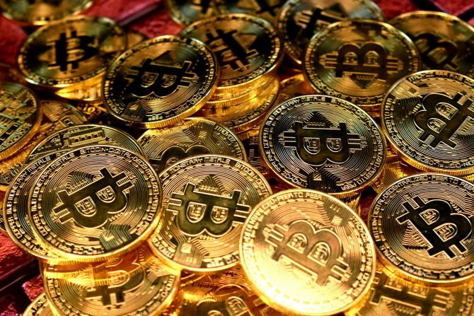 بقيادة آدم باك: شركة خزانة بيتكوين بقيمة 2.1 مليار دولار تستعد لتحدي MARA في سباق حيازة العملة المشفرة