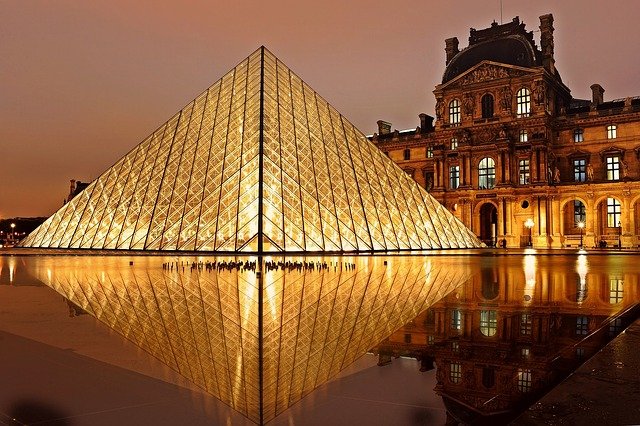 تطبيق Louvre HD