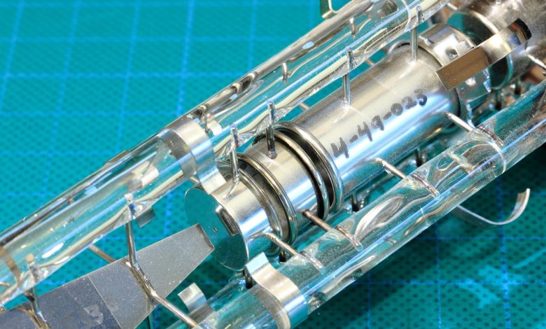 بندقية الإلكترون Electron Gun