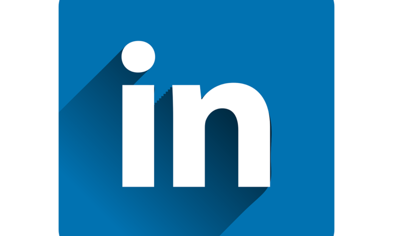 كيفية إنشاء حملات إعلانية مصورة لمحتوى مدعوم من لينكد إن LinkedIn