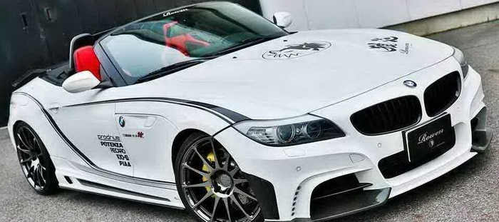 BMW Z4 تحصل علي روح الساموراي الياباني بتعديلات Rowen