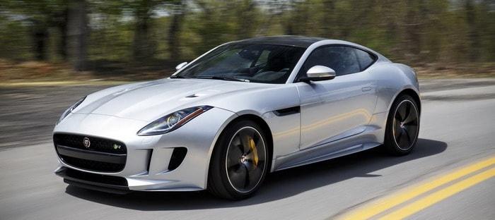 جاجوار F-Type R موديل 2018 تجلب المرح والإثارة للمناطق الكئيبة