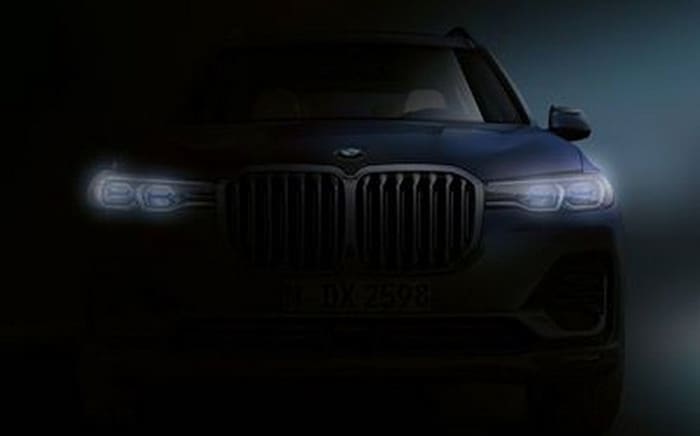 BMW X7 تظهر في صورة تشويقية قبل تقديمها في منتصف أكتوبر