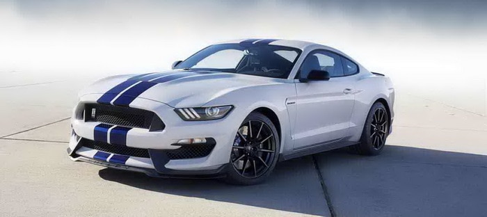 شيلبي GT350 موستانج 2015 تظهر لأول مرة للبيع في مزاد باريت جاكسون