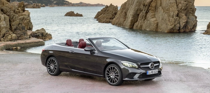 مرسيدس C-Class الكوبيه والمكشوفة المحسنة تظهران بتحديثات مختلفة