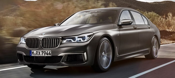 BMW الجديدة M760i xDrive . . أرخص سيدان بمحرك V12 بقيمة 153.800 دولار