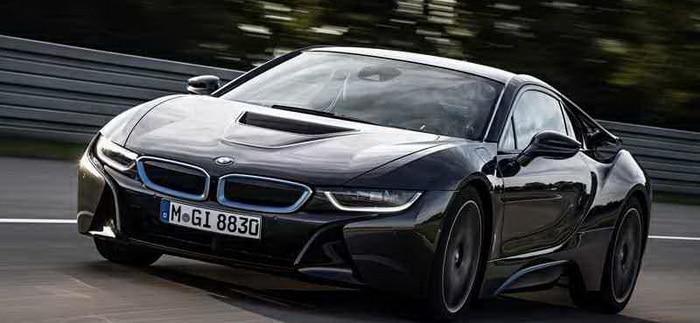 BMW i8 تتعرض للاستدعاء بسبب خطر التعرض للاشتعال