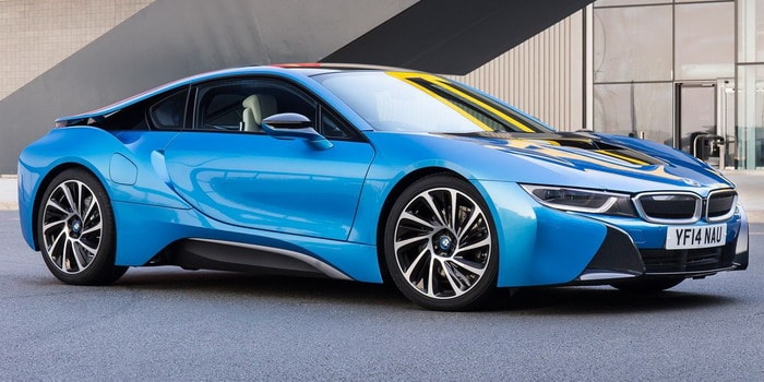 BMW تعمل على نسخة أعلى أداء من i8