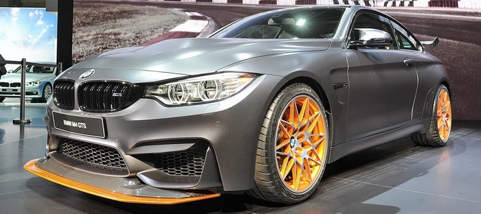 BMW M4 GTS تستعرض عضلاتها في طوكيو بمزيد من السرعة والقوة