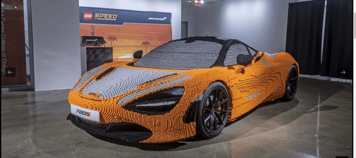 نموذج ماكلارين 720S المجسم . . نسخة بالحجم الكامل من السيارة الحقيقية