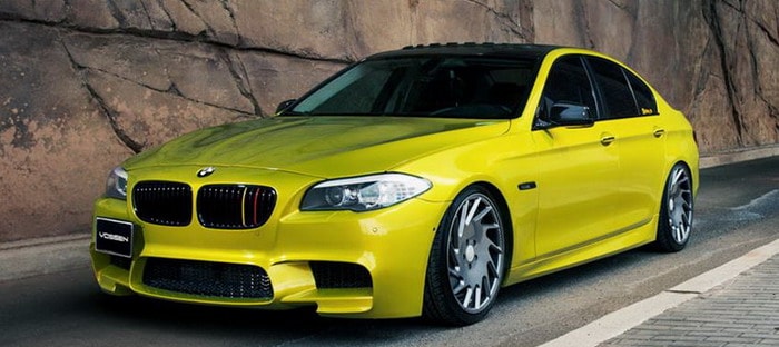 Custom Wheels تجعل BMW الفئة الخامسة أكثر حدة بلون أصفر وعجلات مذهلة