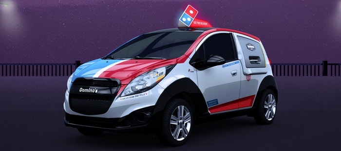 دومينوز تقدم سيارة نقل البيتزا DXP Pizza Delivery Vehicle المزودة بفرن خاص