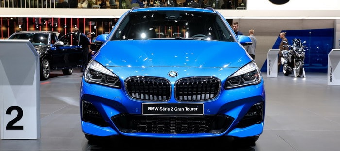 BMW الفئة الثانية أكتيف تورر وجران تورر يحصلان على وجه جديد في جنيف