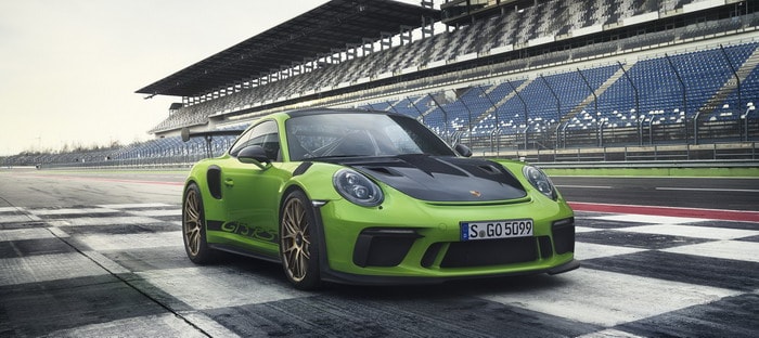 بورشة تطلق نسخة 911 GT3 RS المحسنة في جنيف