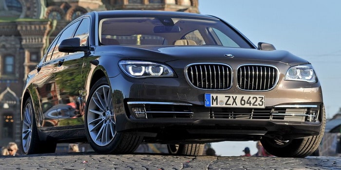 طراز Pearl من BMW الفئة السادسة والفئة السابعة يعود مجدداً إلى الأسطول الحصري لمجموعة BMW الشرق الأوسط