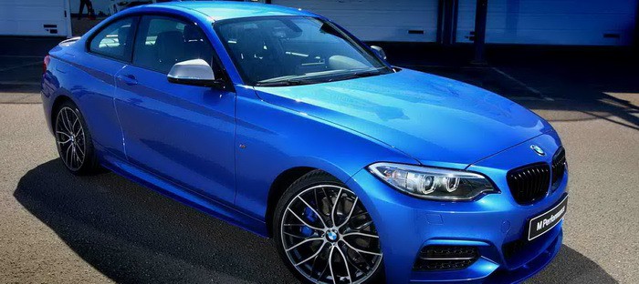 BMW M235i Track Edition الخاصة تظهر بطابع سباقي لجني المزيد من النجاح