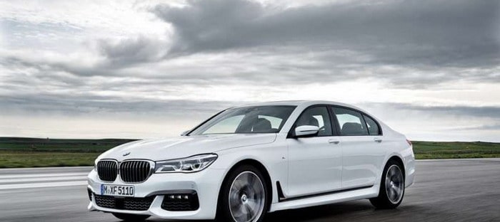 بسبب خلل في الوسائد الهوائية ، استدعاء 1320 سيارة BMW الفئة السابعة في السعودية