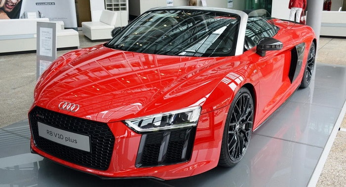 أودي R8 Spyder V10 Plus تظهر معدنها الحقيقي في المانيا