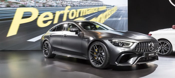 مرسيدس AMG GT4 كوبيه تواجه أزمة هوية في نيويورك 2018