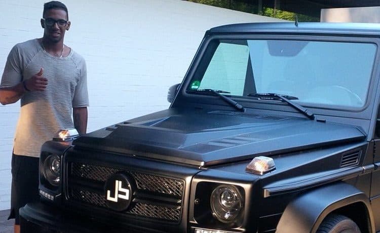 لاعب بارين ميونخ جيروم بوتينج يحصل على سيارة G 63 AMG معدلة