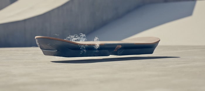 فيديو : صدق أو لا تصدق . .لكزس تصنع لوح الخيال العلمي الطائر Hoverboard