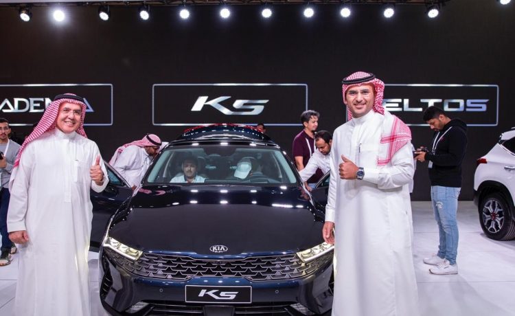 كيا تحقق أداء مميز في معرض جدة مع سيلتوس وK5 وسول وكادينزا