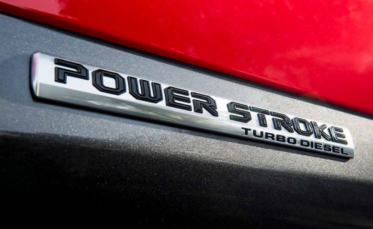 فورد F150 XLT متوفرة الآن مع محرك ديزل V6 بسعر أرخص