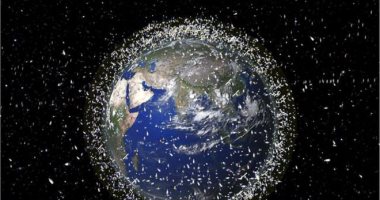 مركبة بروجرس الروسية تتجنب حطاما فضائيا وتصحح مسارها فجأة