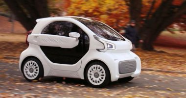 هل تمتلك السيارات الكهربائية أدوات للتحكم فى سرعة السيارة غيارات؟