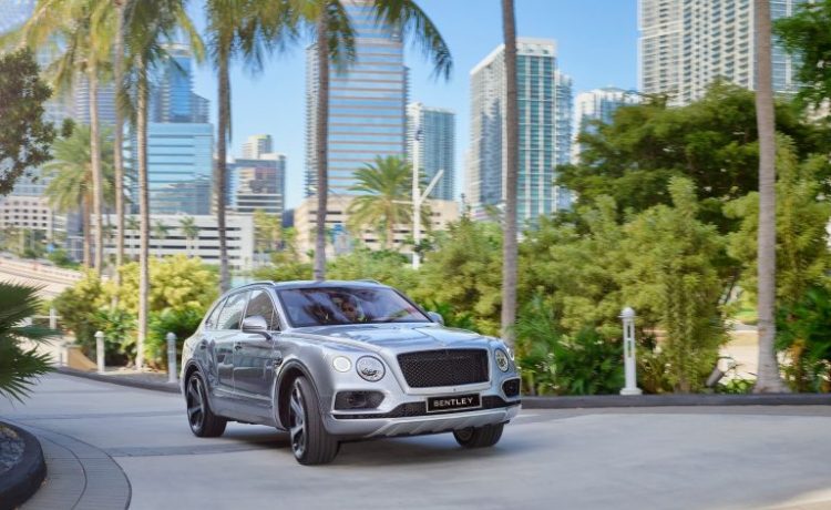 بنتلي مولسان ينتظر أن يحل محلها كروس أوفر جديدة