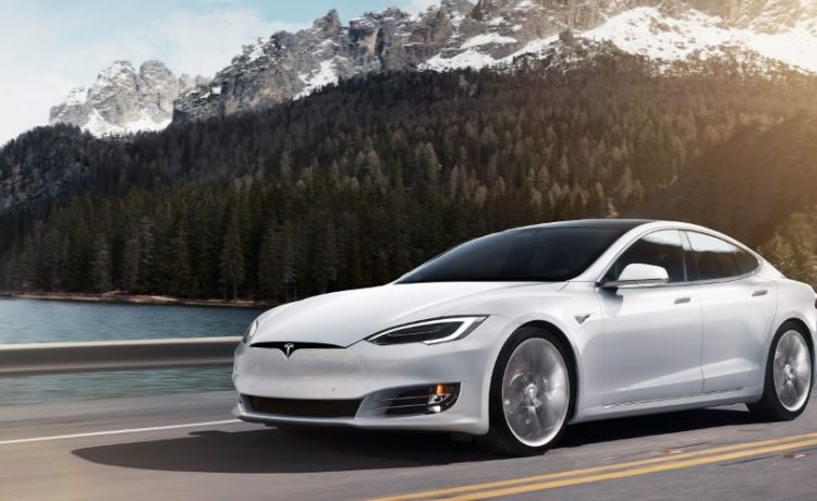 السعودية تبيع أسهمها في تسلا الأمريكية