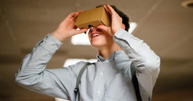 سماعة مستقبلية.. تقنية تمكنك من الشم فى الواقع الافتراضى