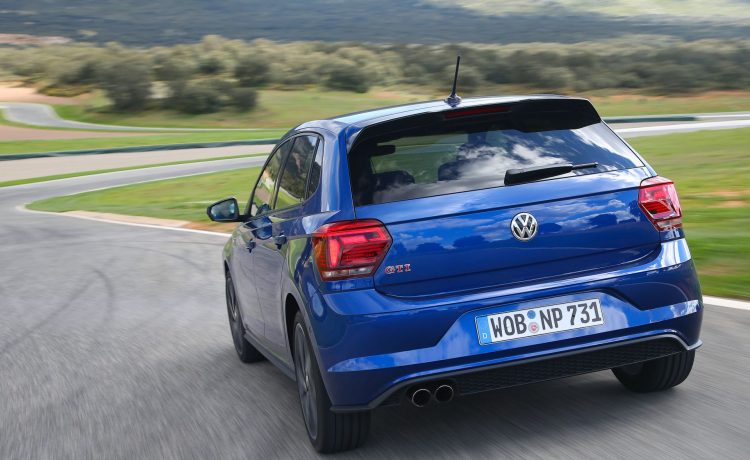 فولكس فاجن تؤقف مؤقتًا الحجز على بولو GTI بسبب ارتفاع الطلب