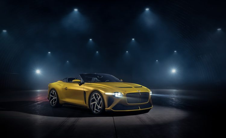 بنتلي مولينير باكالار . . سيارة مكشوفة بمقعدين وتصميم جريء