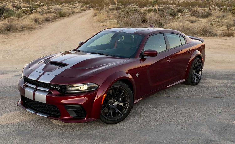 مراجعة دودج تشارجر SRT هيلكات وايد بودي 2020 .. قمة العضلات الأمريكية