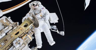 هبوط طاقم من رواد الفضاء بنجاح في كازاخستان