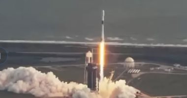 SpaceX تختبر صاروخًا قبل إطلاق رواد فضاء ناسا بعد أيام
