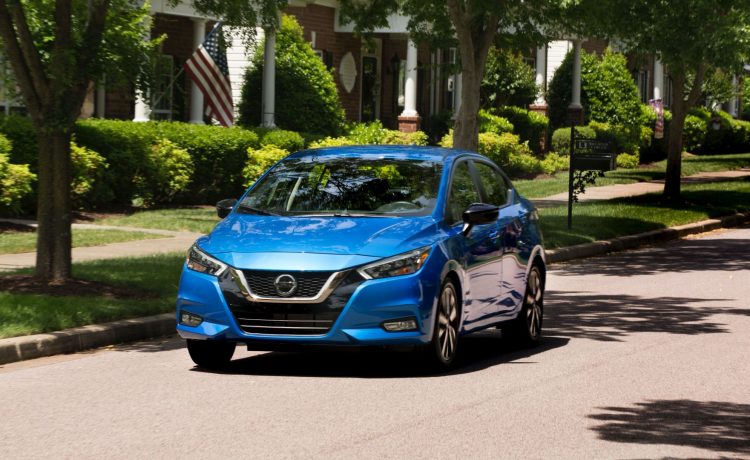 نيسان فيرسا سيدان 2021 تزداد سعراً ولكنها لاتزال الارخص