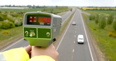 1000 جنيه إسترلينى غرامة مشاركة أماكن رادارات السرعة على فيس بوك ببريطانيا