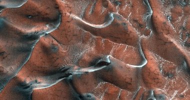 مركبة ناسا المدارية تلتقط صورة للكثبان الرملية لكوكب المريخ