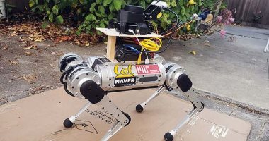 روبوت رباعي الأرجل يمكنه توجيه المكفوفين عبر الممرات الضيقة