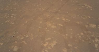 مستكشف المريخ يختبر تقنية جديدة تسمح له بحل مشكلة انسداد أنبوب أخذ العينات